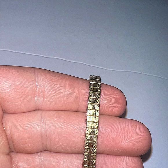 Vintage Women’s Elgin 21 10K Bezel Watch - Picture 7 of 10